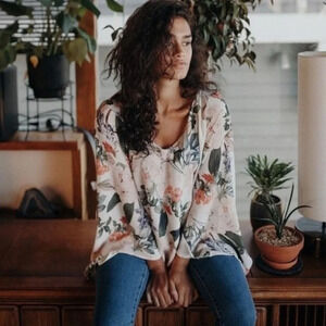 Show Me Your MuMu Hippy Dippy Floral Bell Sleeve Boho Tunic Top